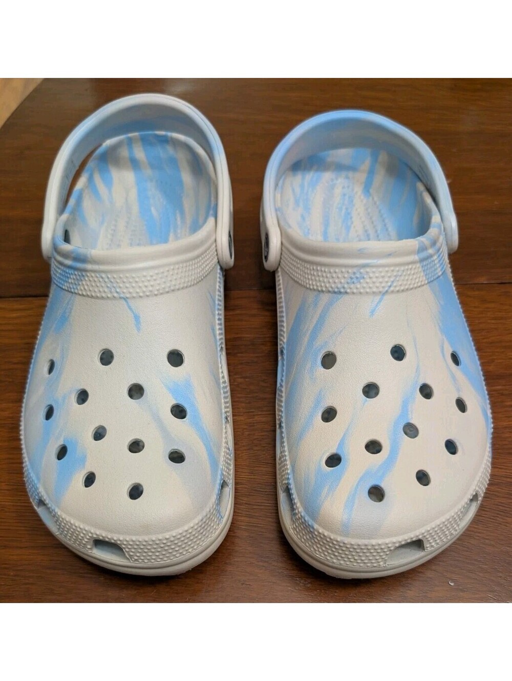 Crocs Classic Marbled Clogs White/Oxygen Blue Men's Size 10 / Women's Size 12